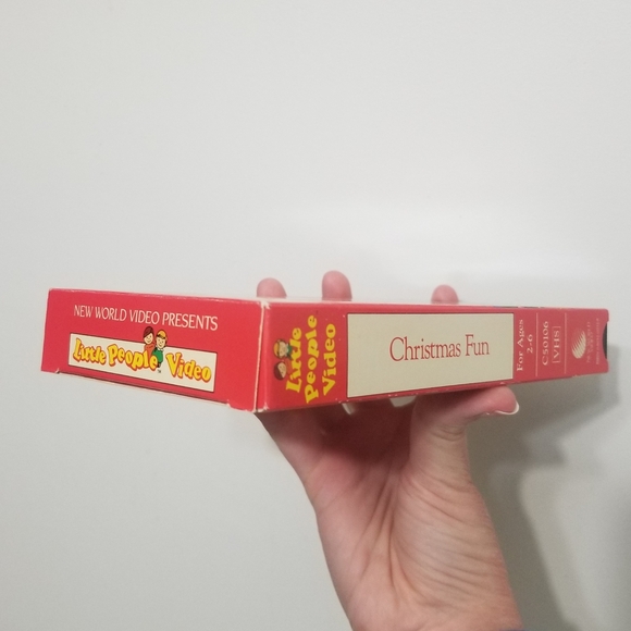 Charming vtg Christmas Little People cartoon on VHS - Picture 2 of 6